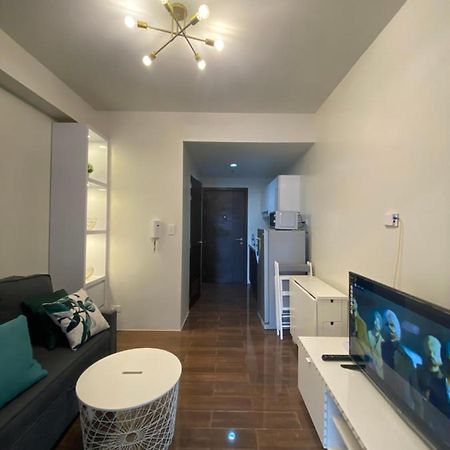 Air Residences 4439 Макати Экстерьер фото