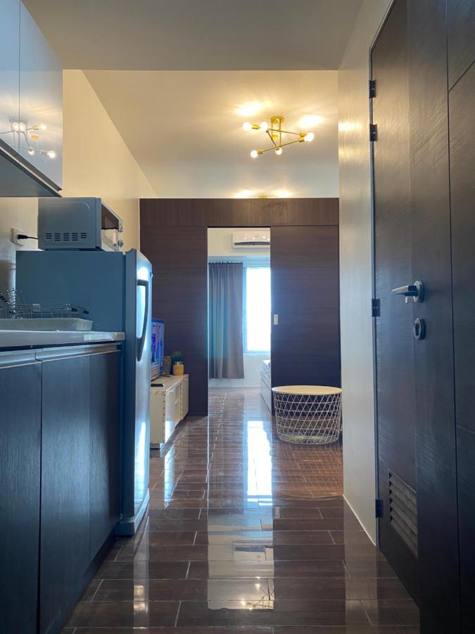 Air Residences 4439 Макати Экстерьер фото